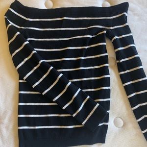AE off shoulder sweater Size M